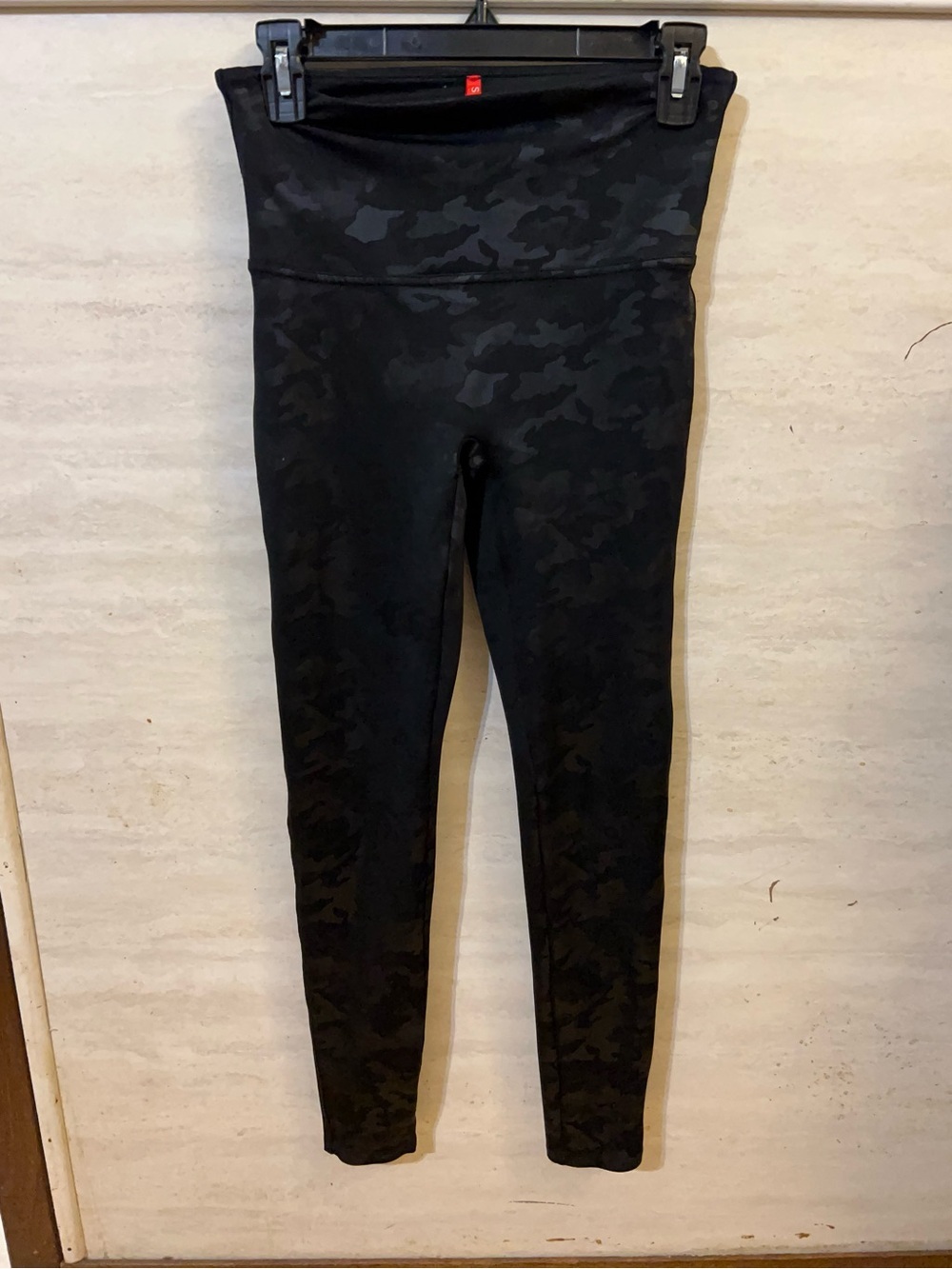 Spanx Faux Leather Camo Leggings Matte Black Camouflage